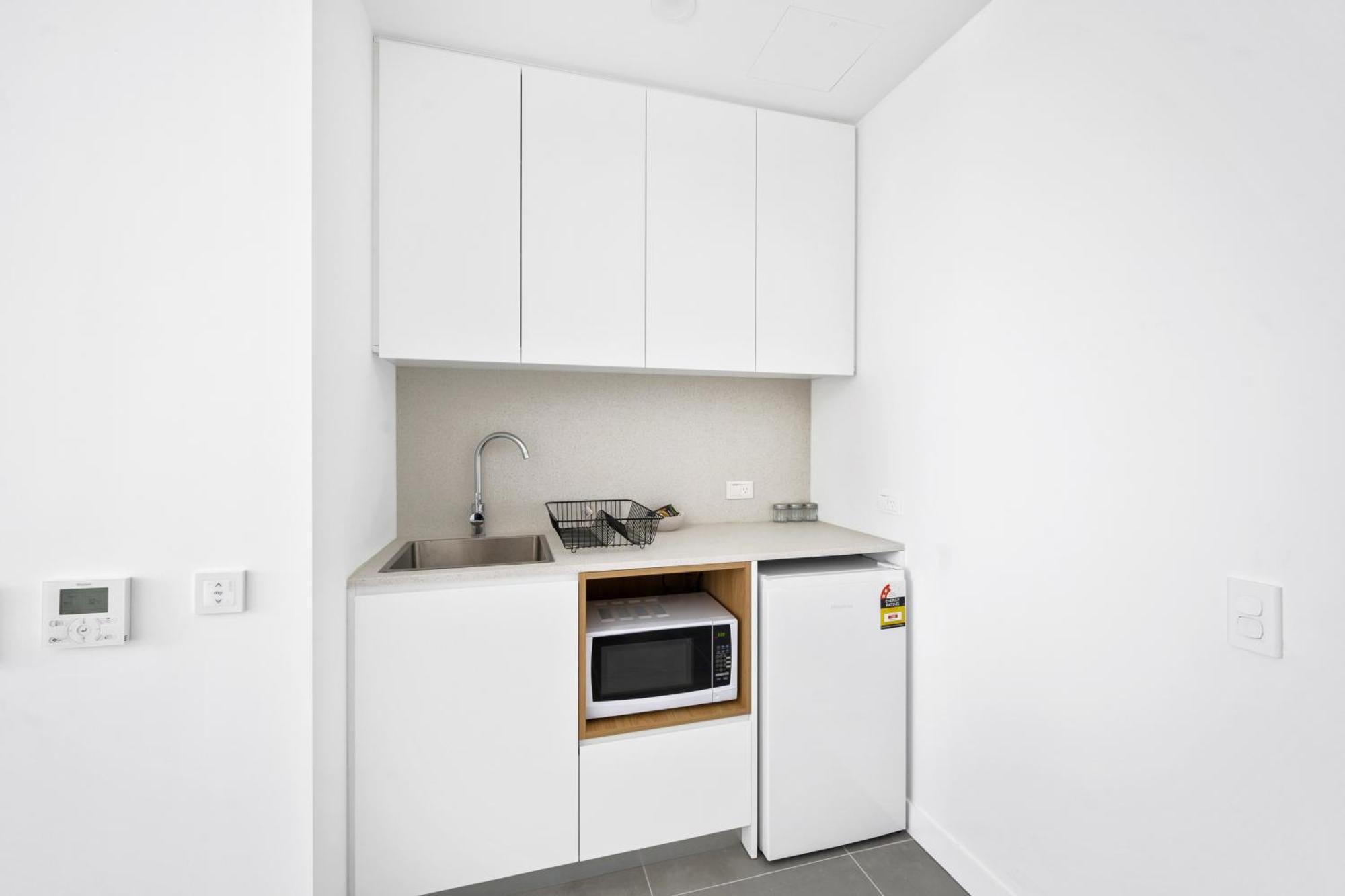 Arthur Hotel Bondi Junction No Reception And House Keeping No Sofa Bed سيدني المظهر الخارجي الصورة